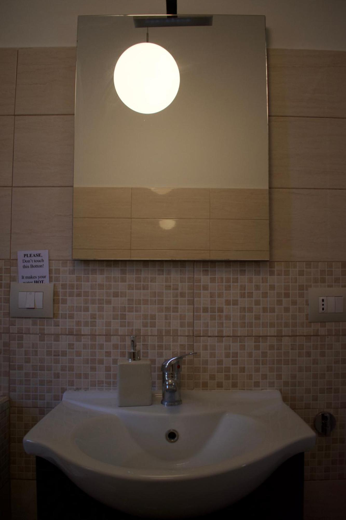 Lavinia Apartment In Trastevere Рим Екстериор снимка
